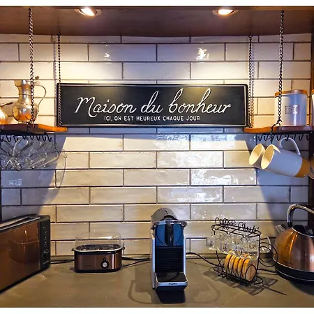 De Charme A 2 Pas De La